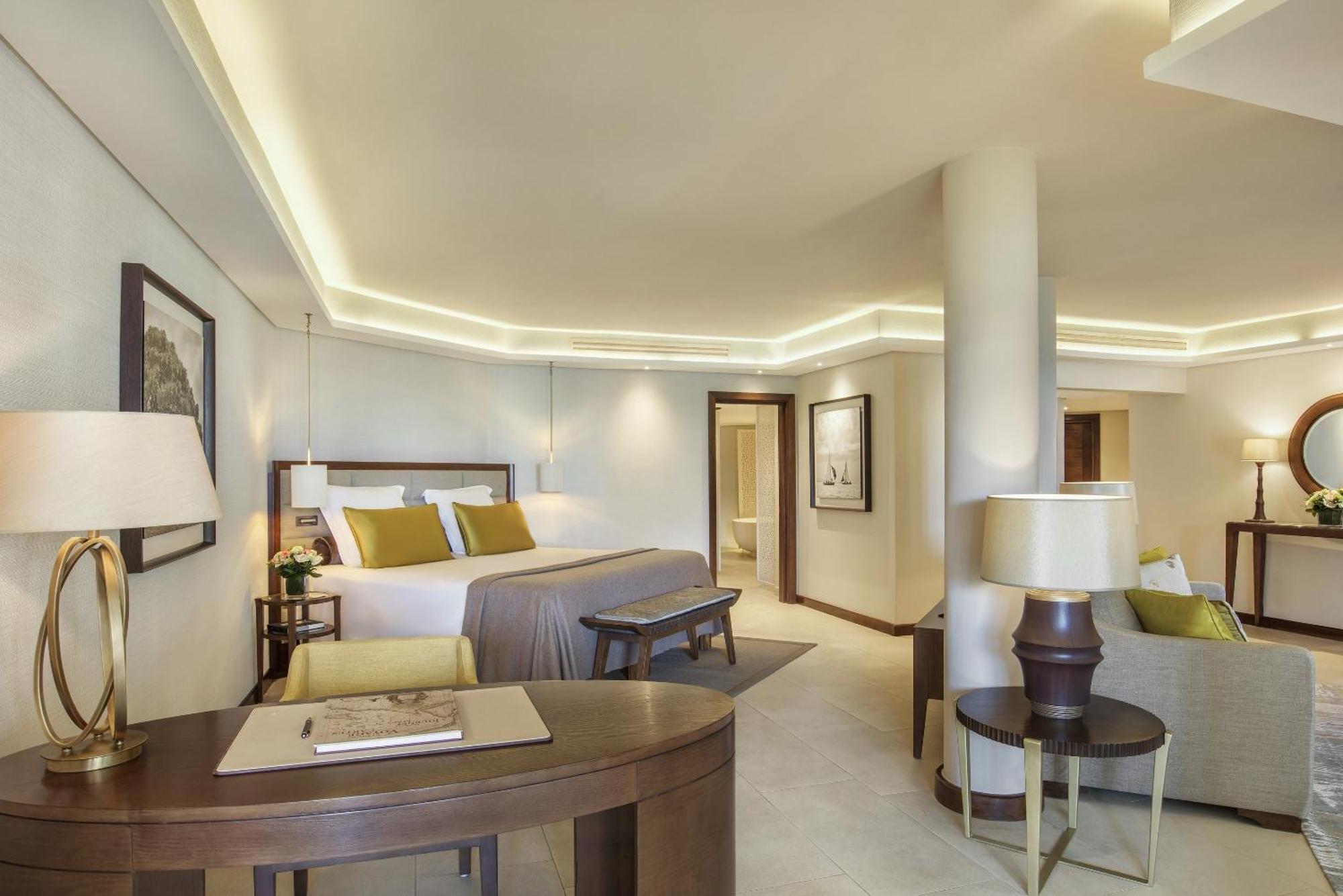 Royal Palm Beachcomber Luxury Grand Baie Exterior photo