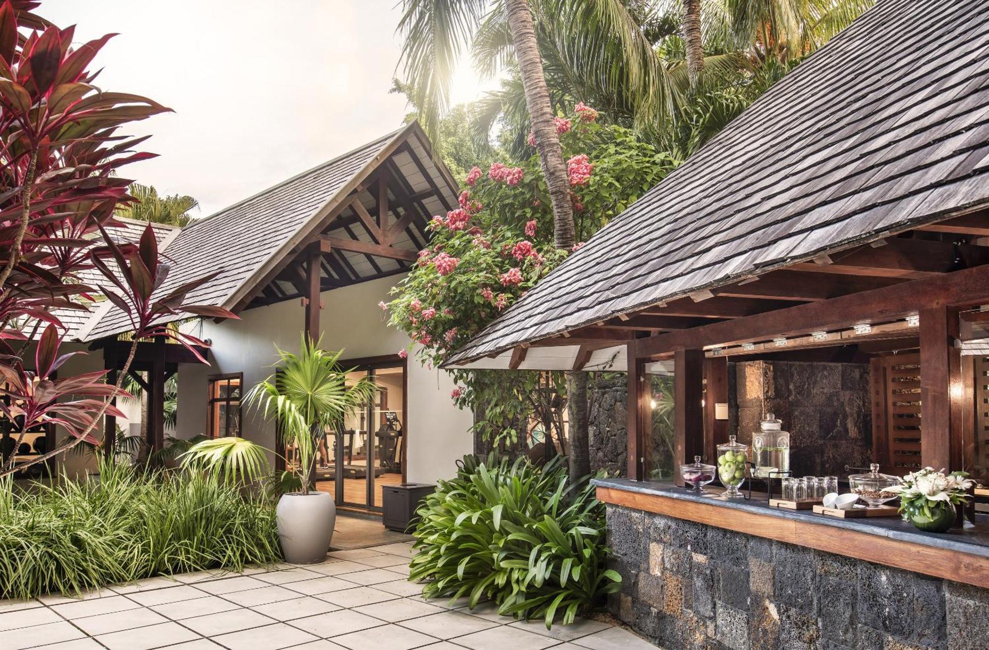 Royal Palm Beachcomber Luxury Grand Baie Exterior photo
